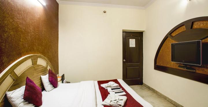 The Gold Regency - 02 Mins From Railway Station New Delhi