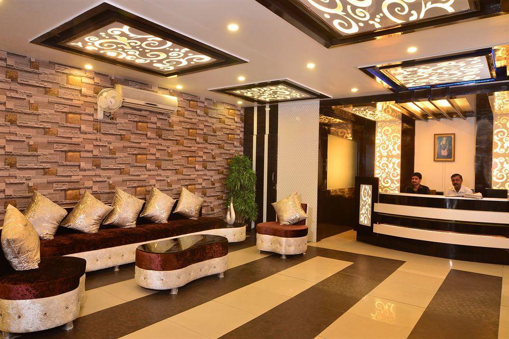 The Gold Regency - 02 Mins From Railway Station Hotel New Delhi
