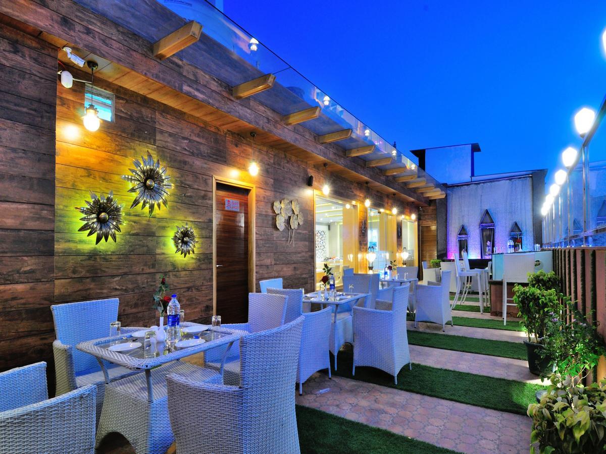 The Gold Regency - 02 Mins From Railway Station Hotel 3*